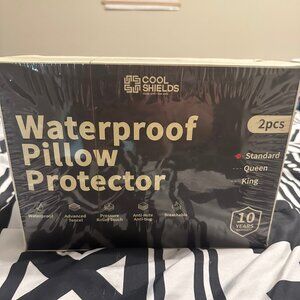 Standard Waterproof Pillow Protectors (2pack)
